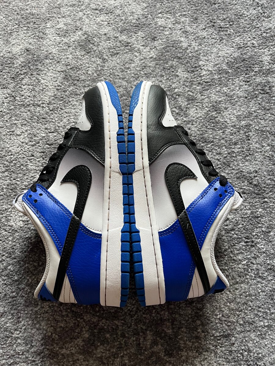 Nike dunk low