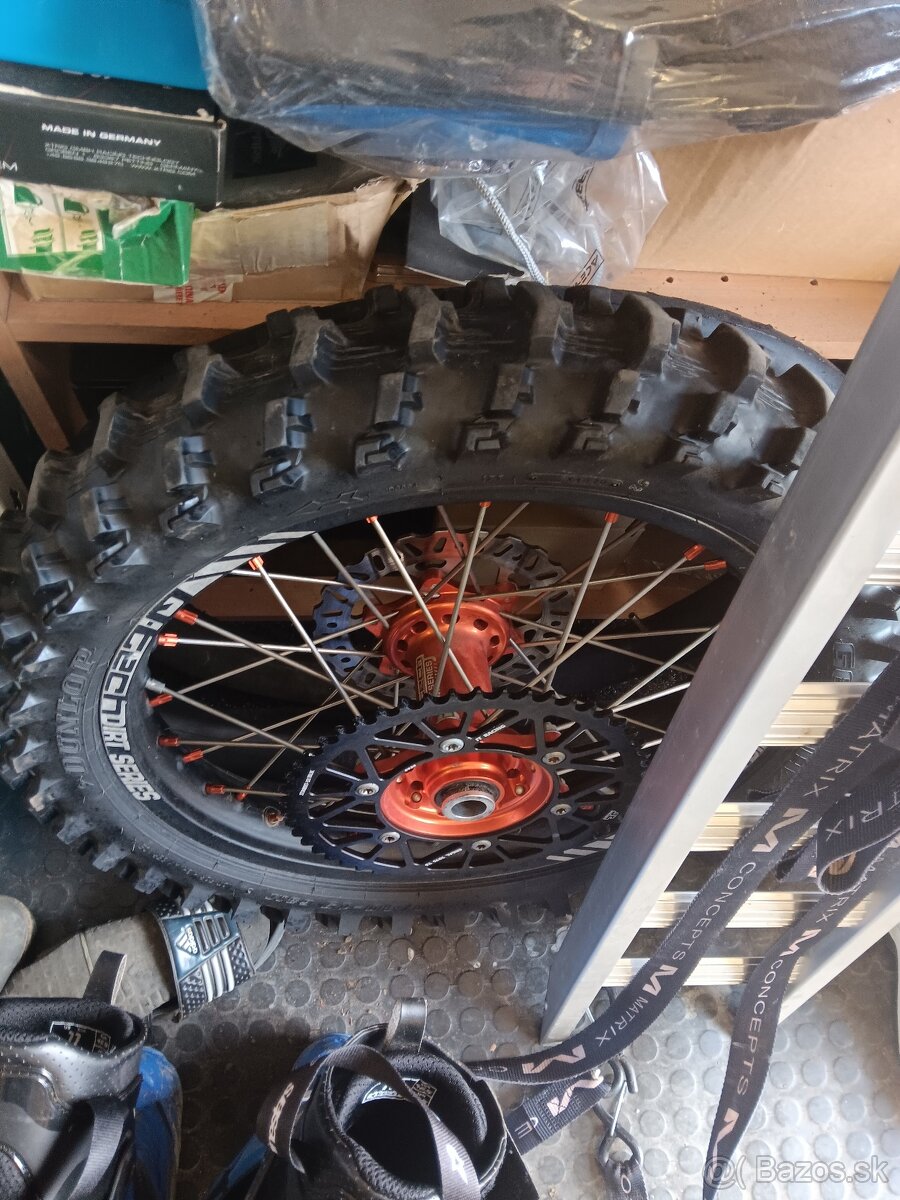 KTM zadne kolo 19