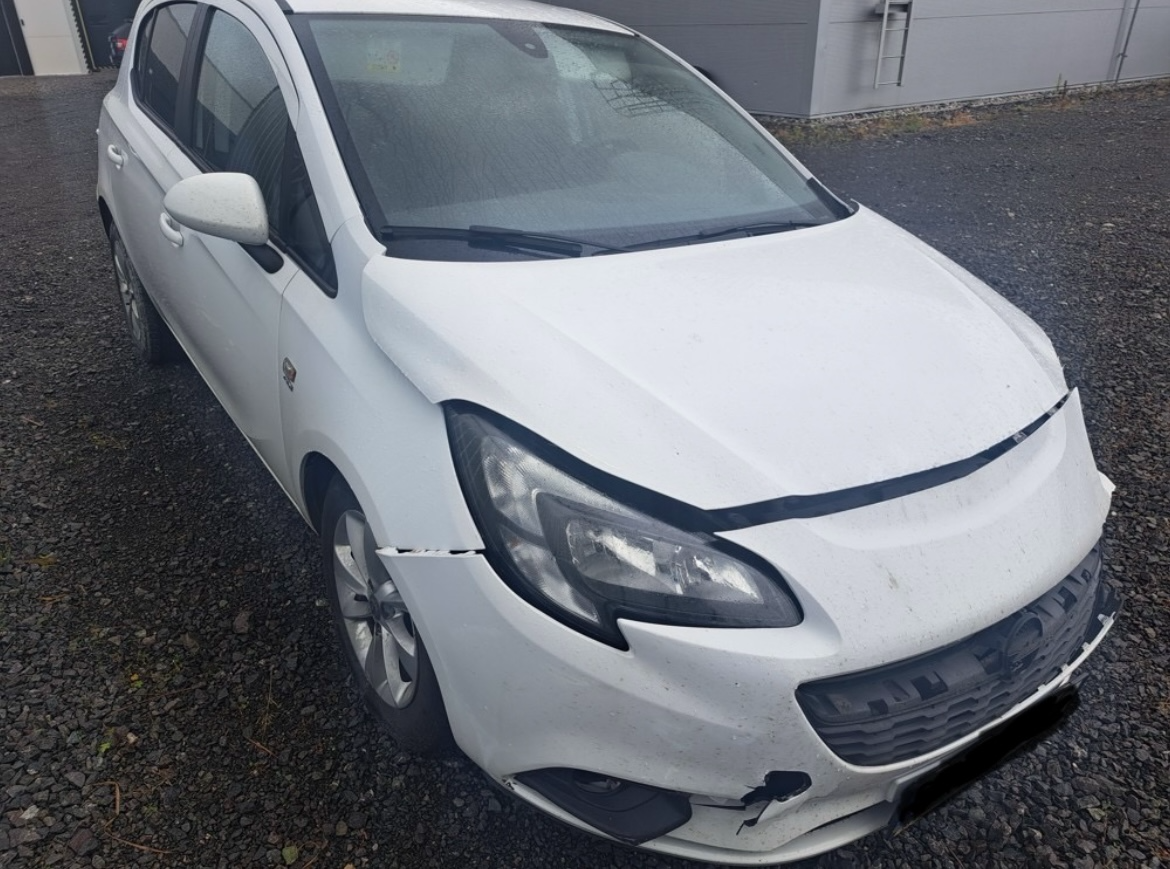 Opel Corsa E 1.4 benzín(2017) – havarovaná