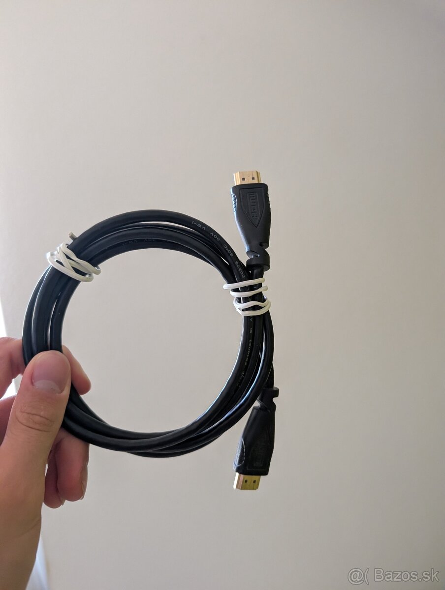 🎥 HDMI kábel – 2 €