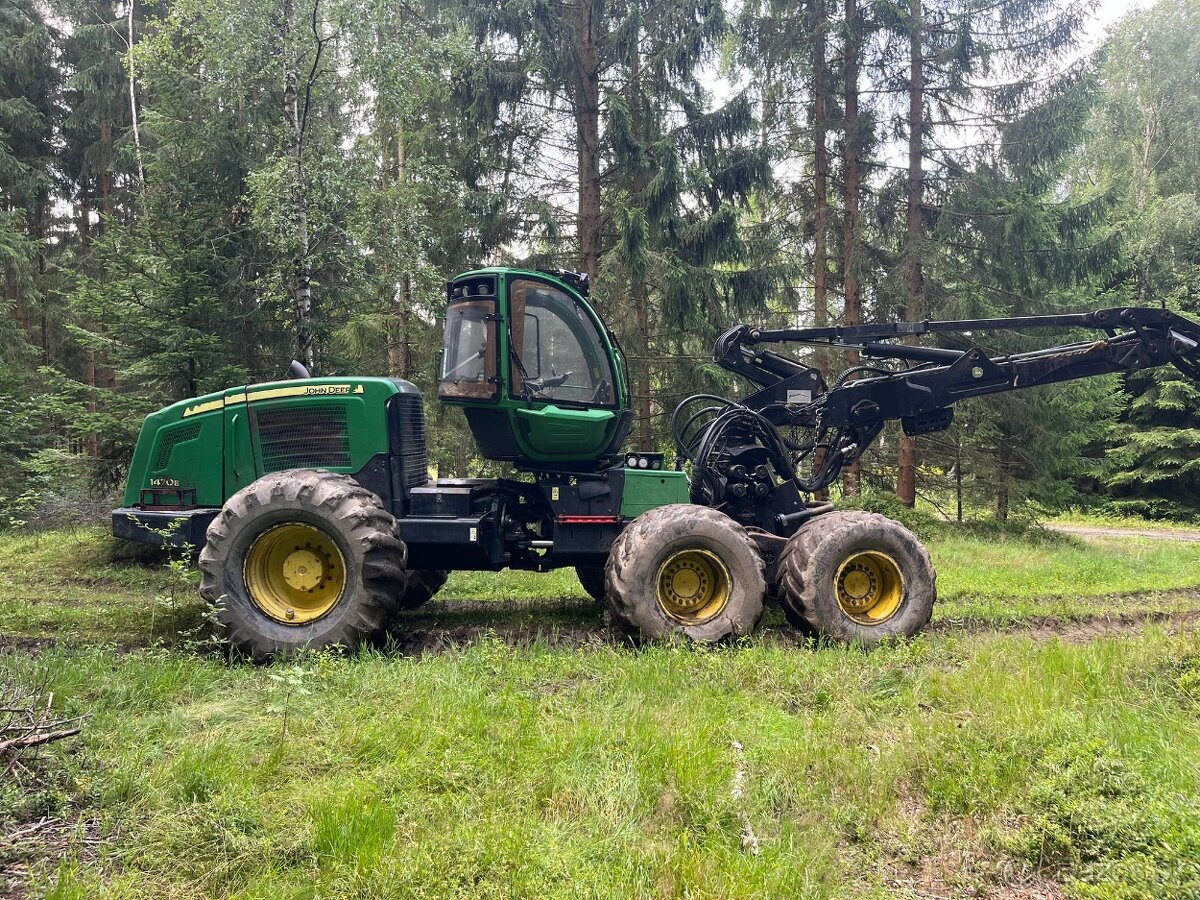 Prodám HARVESTOR JOHN DEER 1470 E