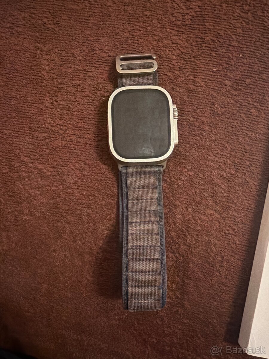 Apple Watch ultra 2 Strieborne