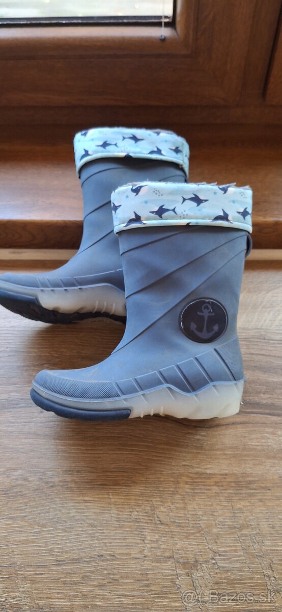 Zateplené svietiace gumáky chlapčenské č.24