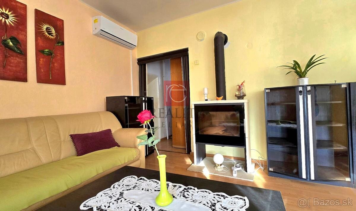 NA PREDAJ rodinný dom s veľkým pozemkom,Veľký Kýr