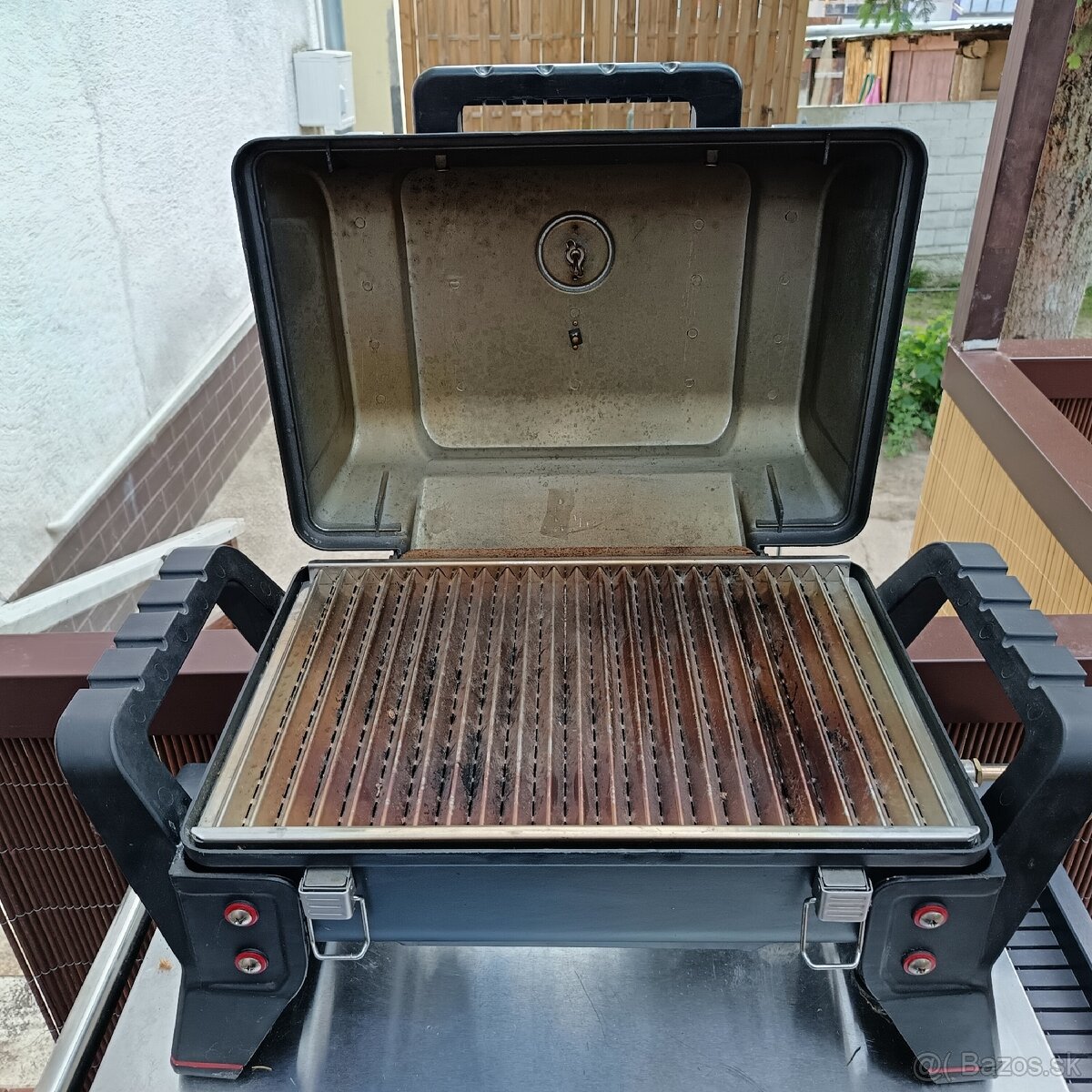 Gril prenosny karavan na plynove kartuse Char-Broil