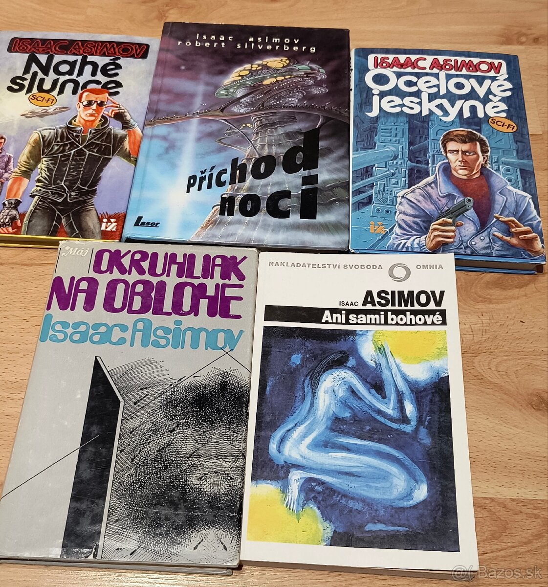 5x Isaac Asimov