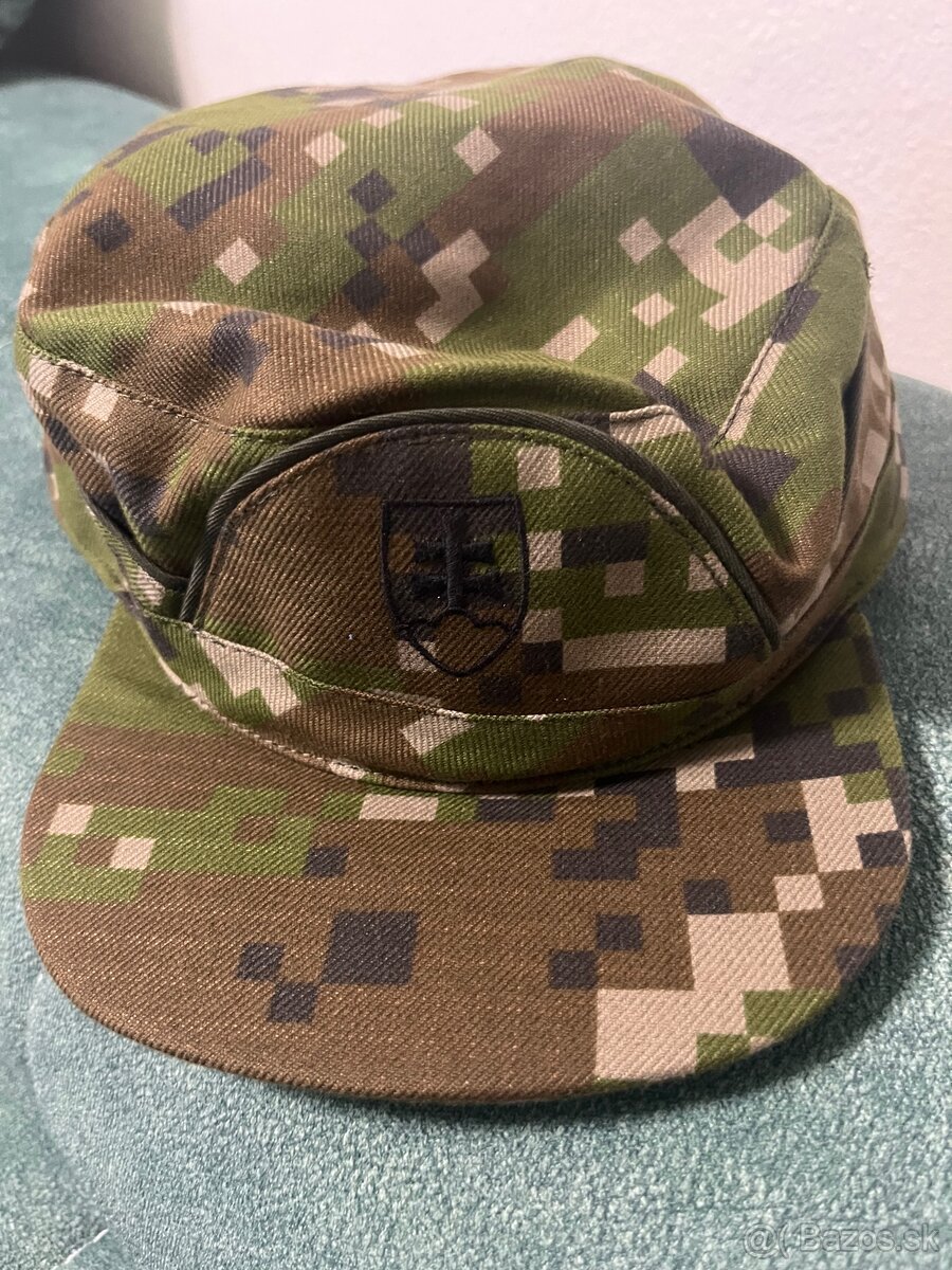 vojenska čiapka