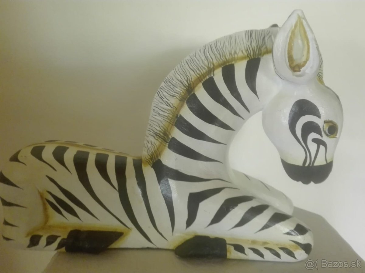 Zebra z dreva - ručne maľovaná