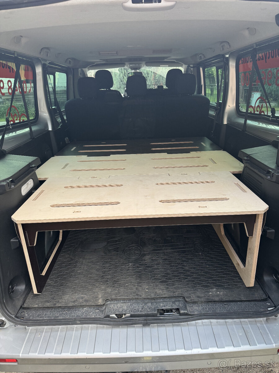 Predám skladaci kempingovy box pre Opel Vivaro