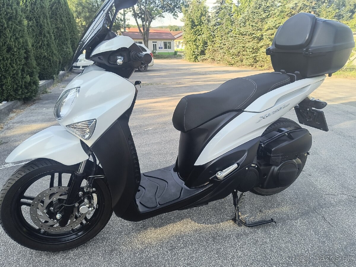 Skúter Yamaha 125