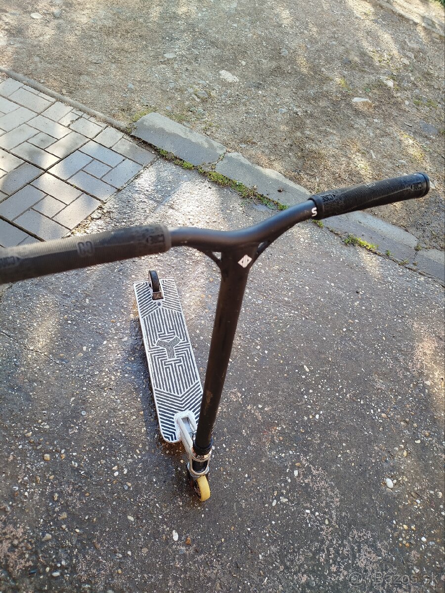 Freestyle custom kolobežka