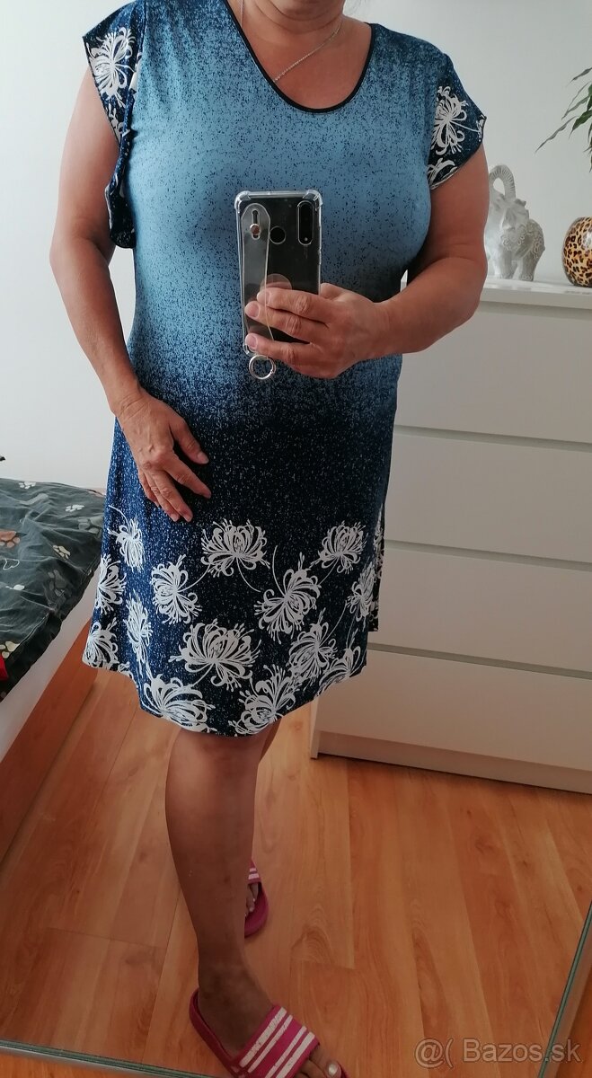 Dvoje šaty XL _48