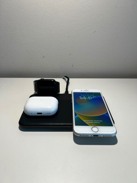 🖤 NOMAD Base Station – Apple Watch Edition