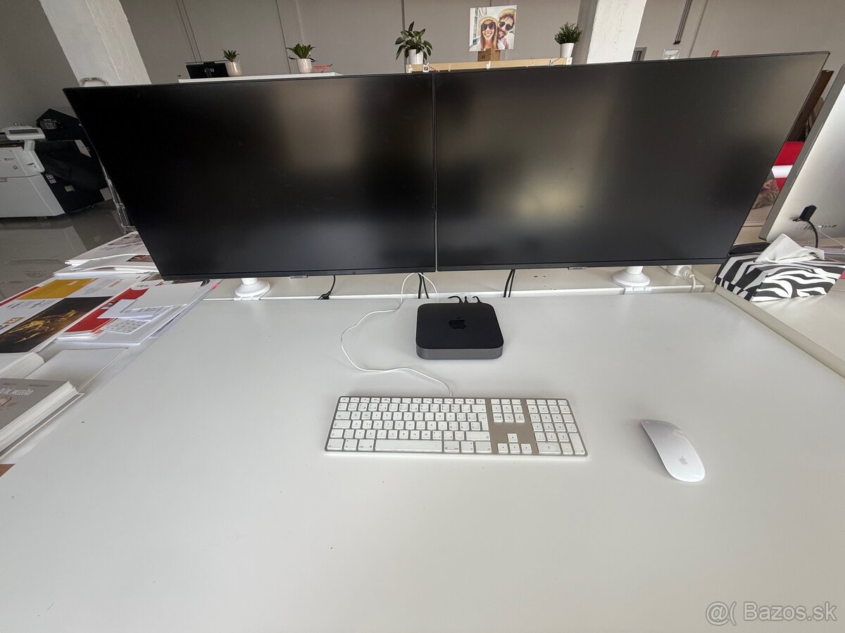 Mac Mini + 2 monitory 32”