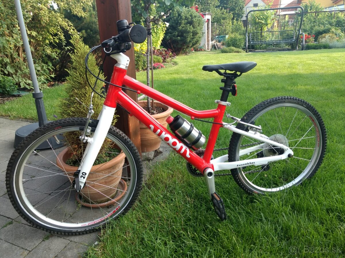 Woom 4 - 20" Cerveny - ultralahky detsky bicykel