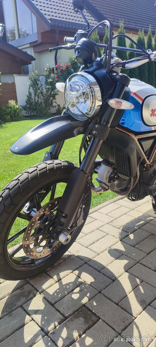 DUCATI SCRAMBLER 800