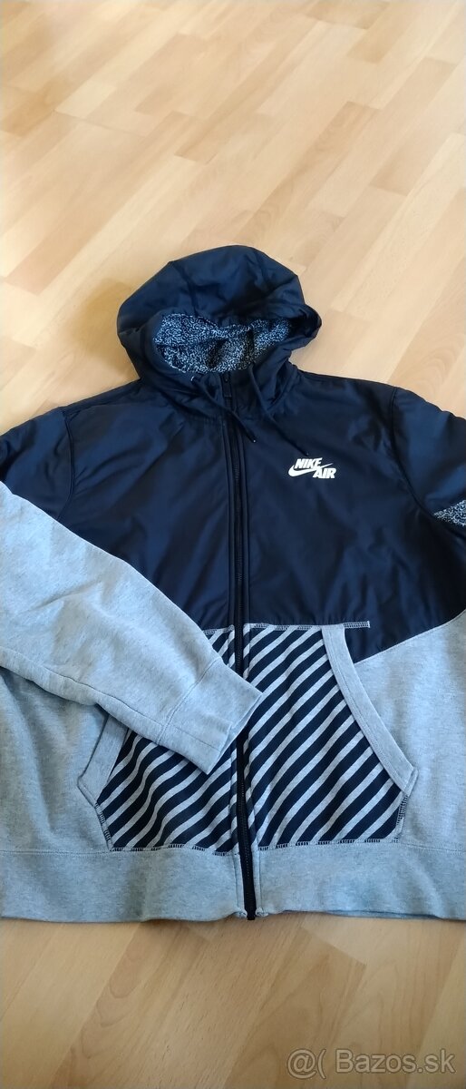 Bunda Nike, M-L