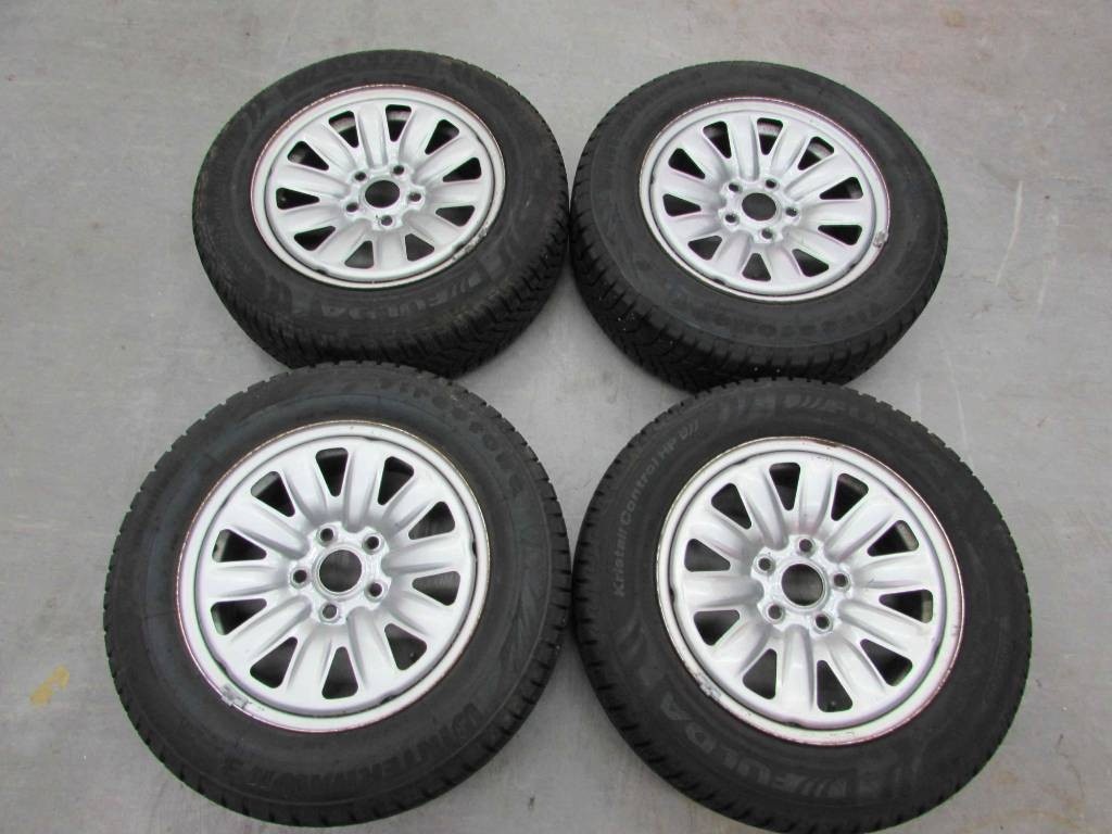 Zimné pneu Firestone WinterHawk3 195/65R15 plech.disky ŠKODA