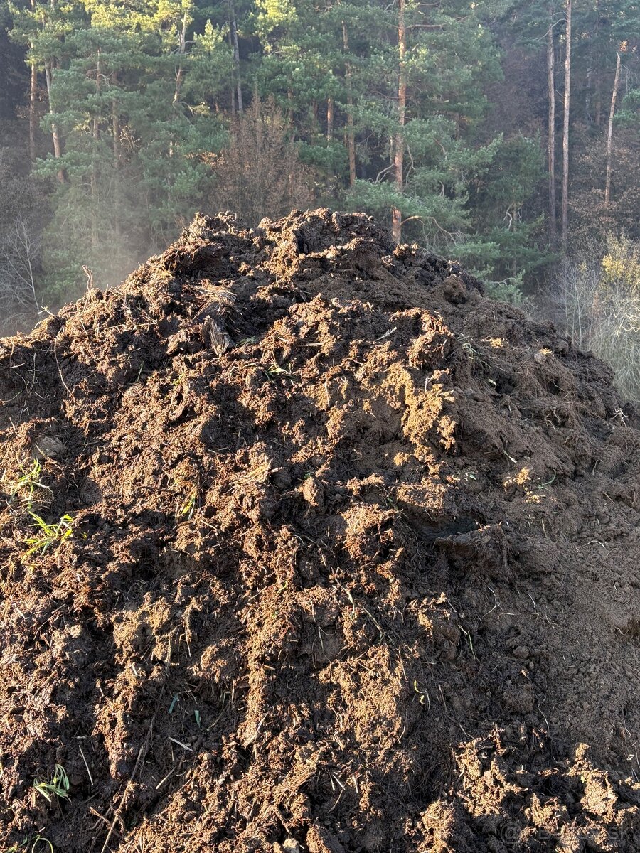 PREDÁM HNOJ- KRAVSKÝ HNOJ