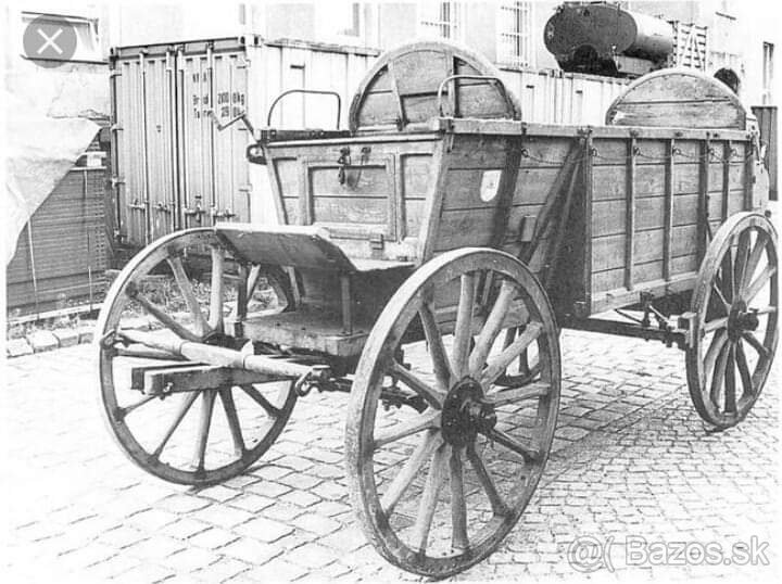 Kôn konsky Voz brycka municna kara koc rebrinak vojensky