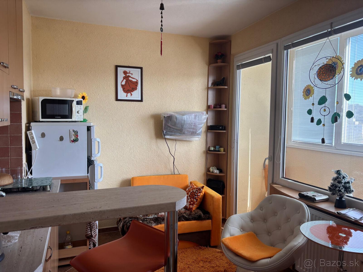 Predaj 1i byt po rekonštrukcii Brezno, 2 loggie, 2 výťahy