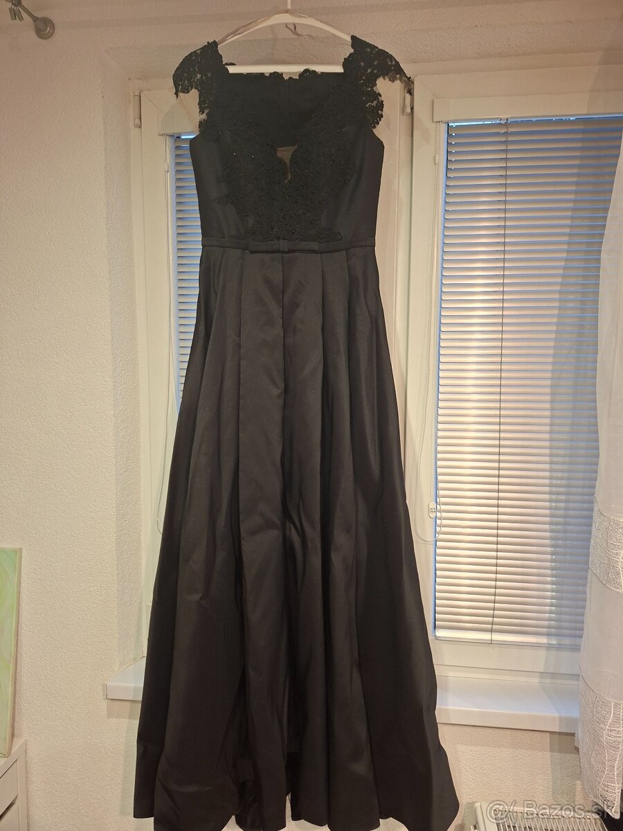 Cierne spolocenske saty