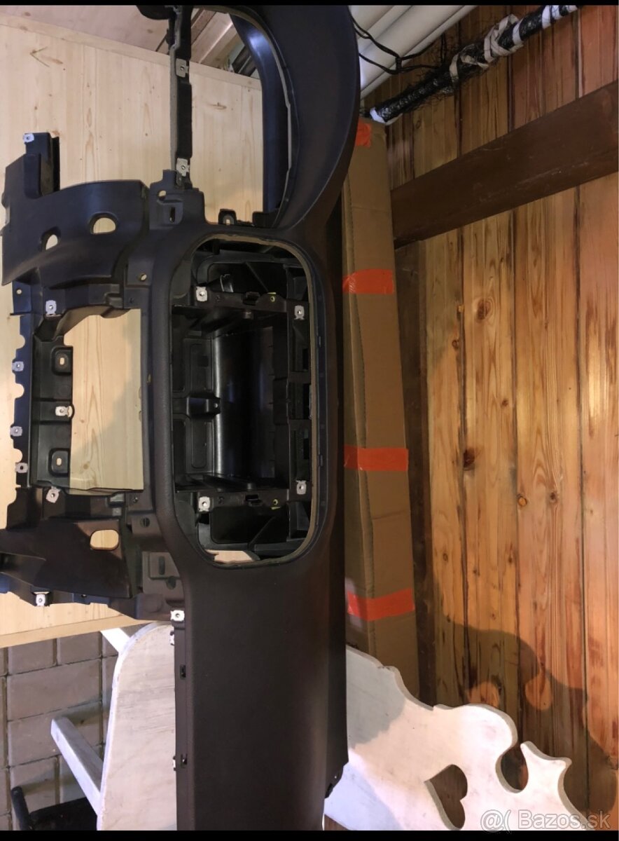 Palubná doska Golf 5plus