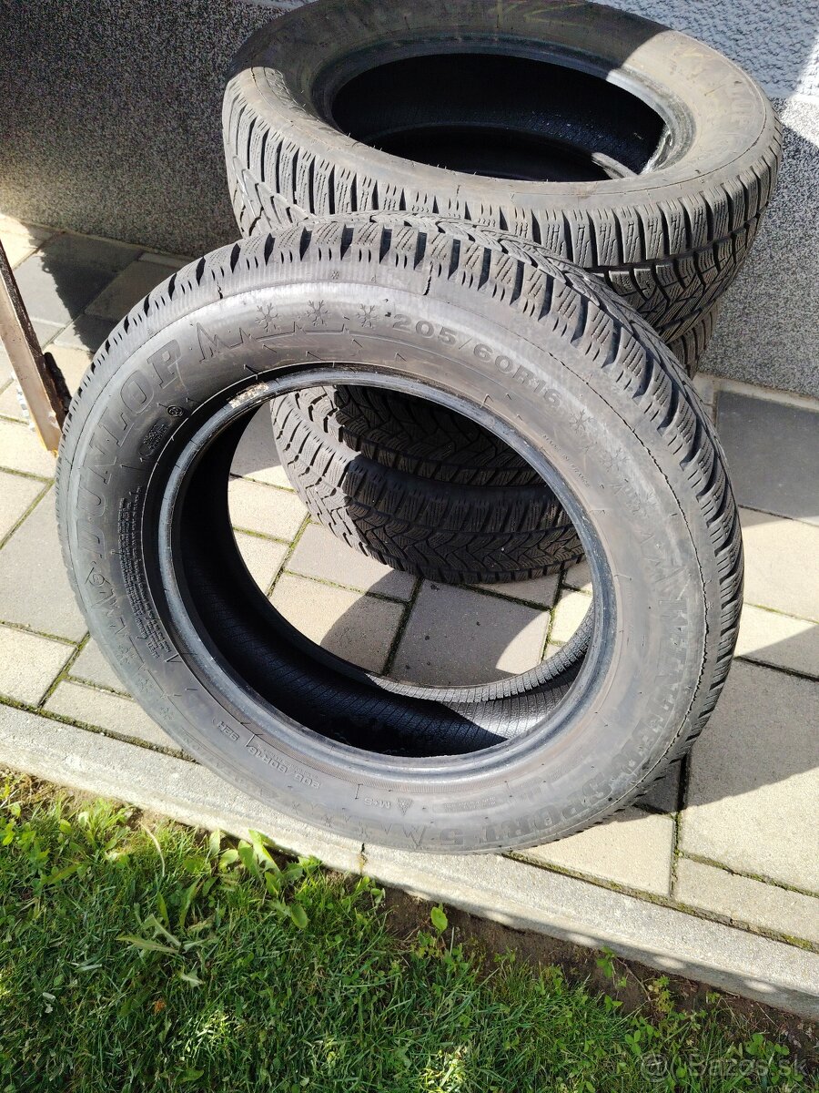 Predám Pneu Dunlop 205/60R16 Zimné