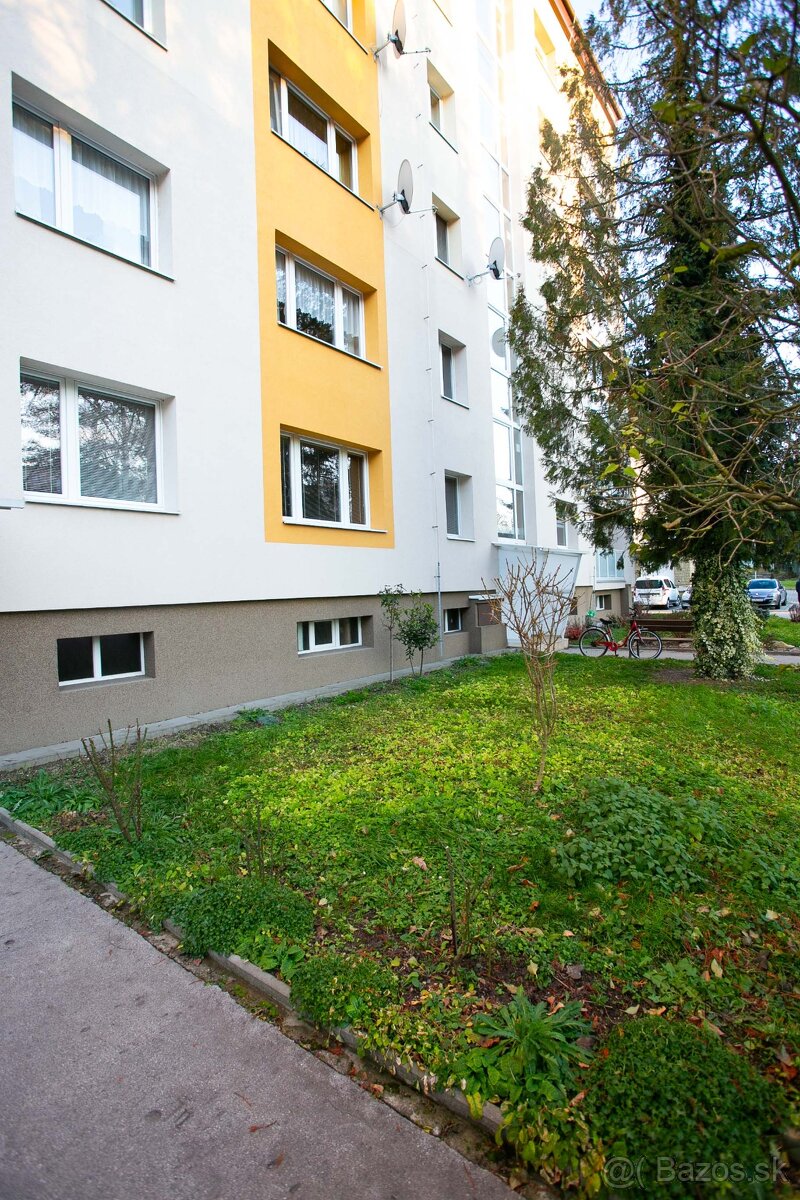 Na predaj 2 izbový byt v Dubnici nad Váhom