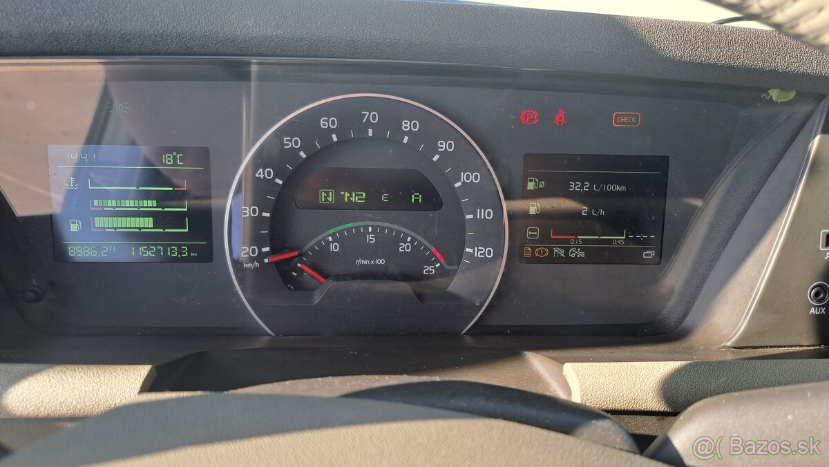 Predám tahač Volvo FH 13 500