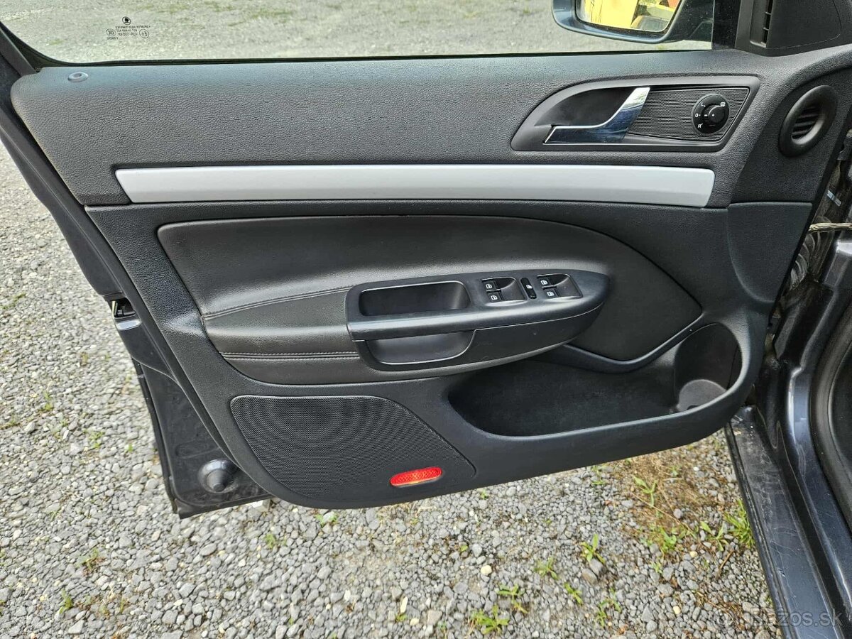 KOZENE TAPACIRE SKODA OCTAVIA 2