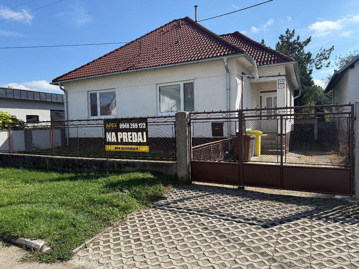 Exkluzívne APEX reality 3i. RD Záhradnícka Šulekovo 1165 m2