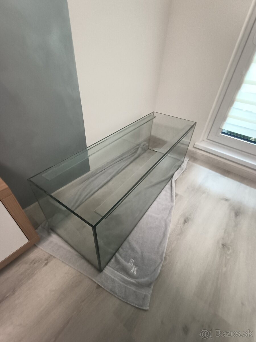 Akvárium 40x40x120 cm
