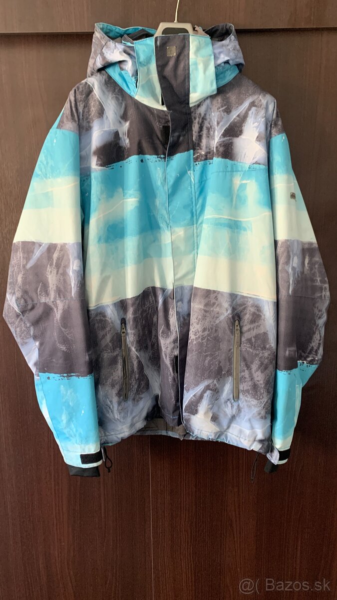 Snowboard bunda Quiksilver XL na predaj