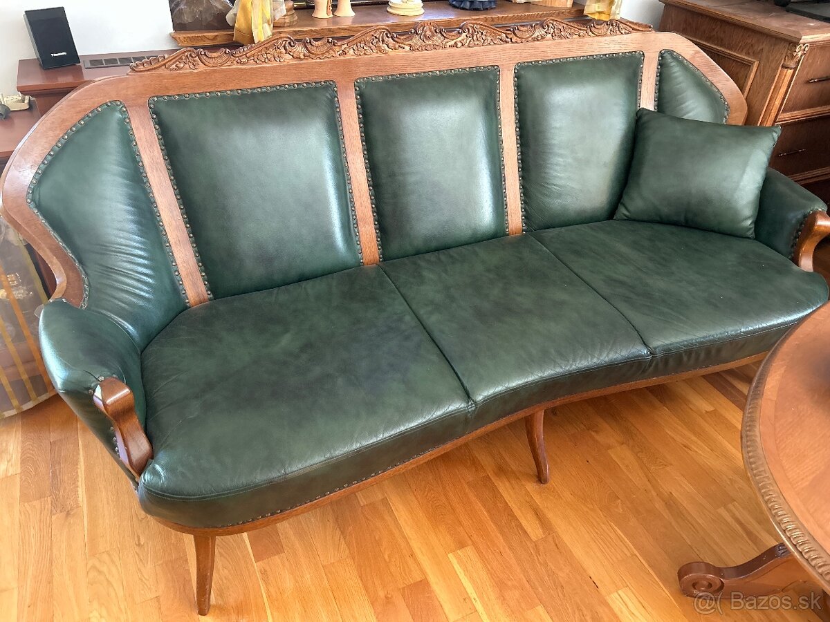 Koženná sedačka z masívu