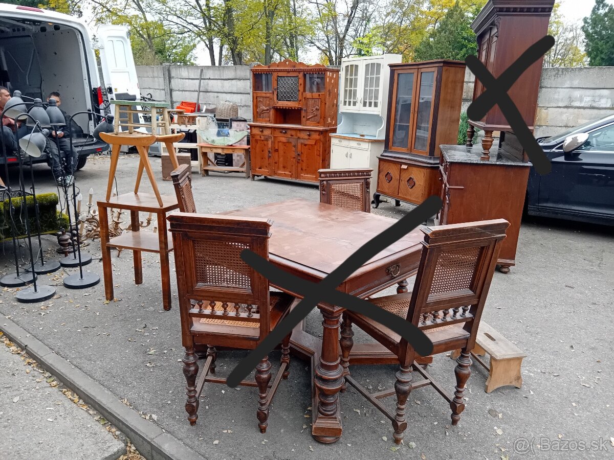 Predám kredence a iné stare Veci