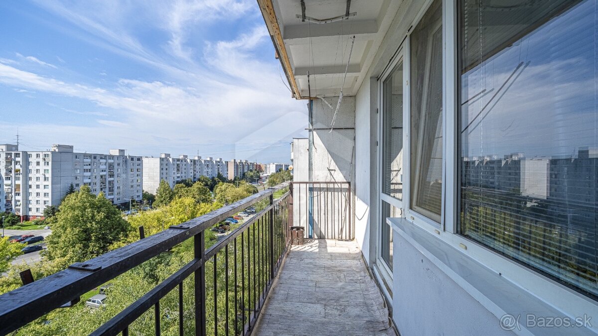 4i chyžka na Hollého ulici