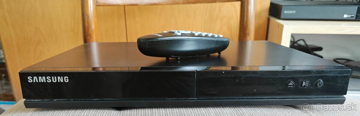 DVD prehrávač Samsung pekný stav