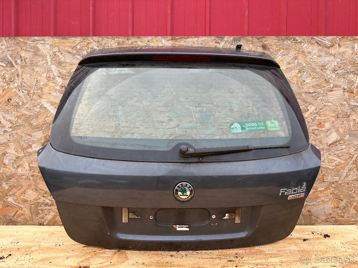 PRODÁM PÁTE DVEŘE, ZADNÍ VÍKO KUFRU ŠKODA FABIA II COMBI