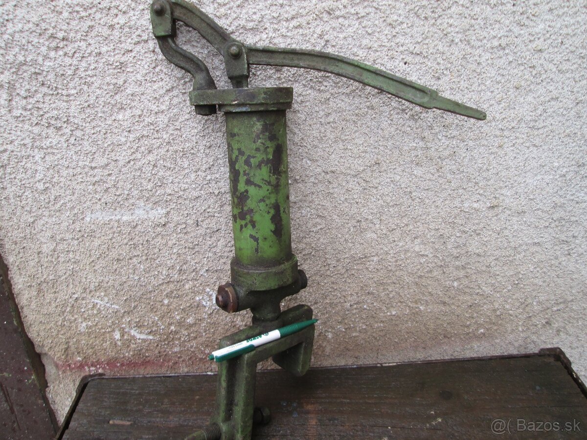 starý nástroj na čapovanie piva