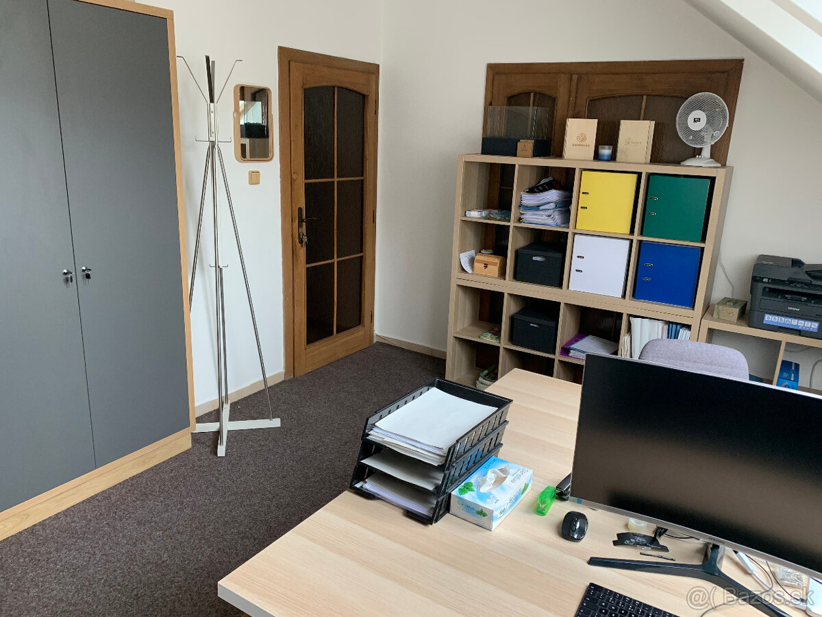 Prenájom kancelárie 17 m2 centrum mesta