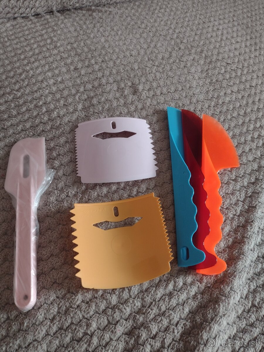 Tupperware stierky, nové