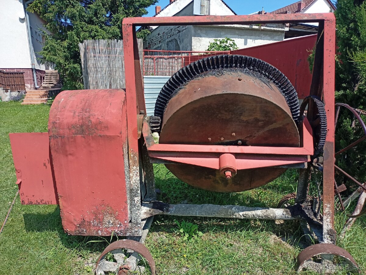 Predám veľkú miešačku na 380 V