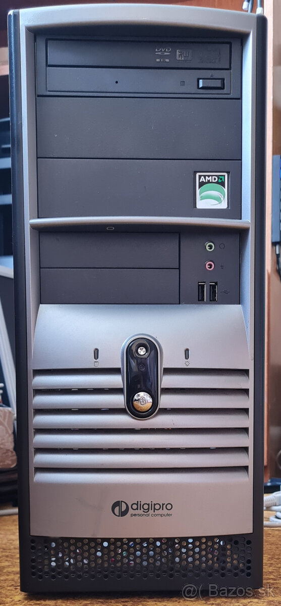 Skrinka full ATX s DVDčkom