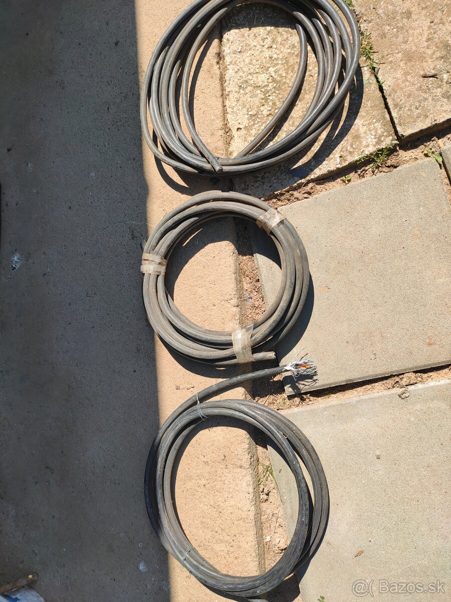 Kábel CYKY 3x2.5 a 4x2.5 vŕtačka pokazená