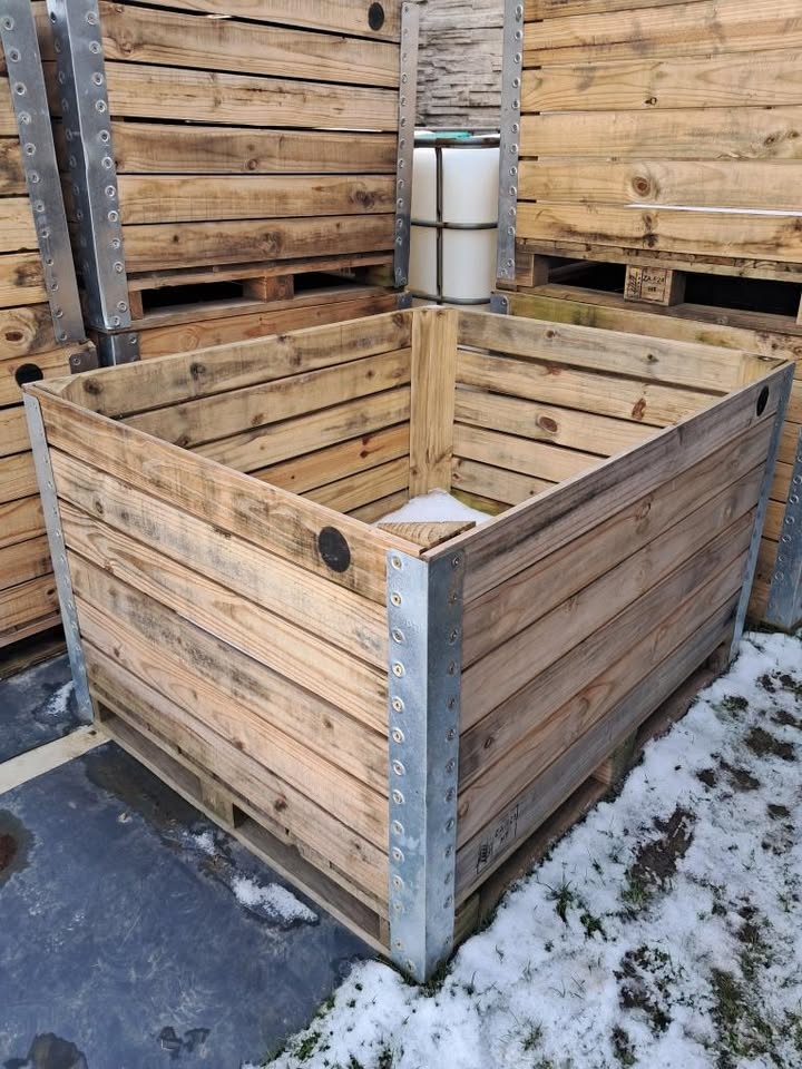 Veľky drevený kôš