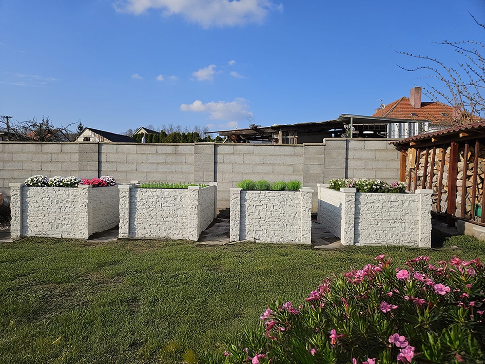 betonový vyvýšený záhon Bridlica