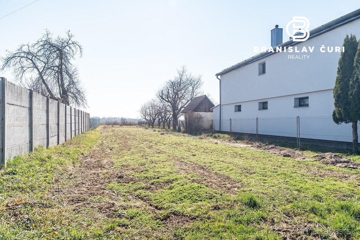 NA PREDAJ STAVEBNÝ POZEMOK V OBCI SEDLISKÁ