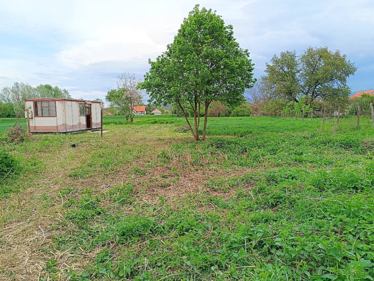 Veľký stavebný pozemok 3085 m2 na predaj