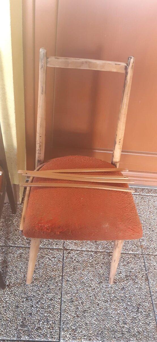 Stoličky na renováciu 2 kusy